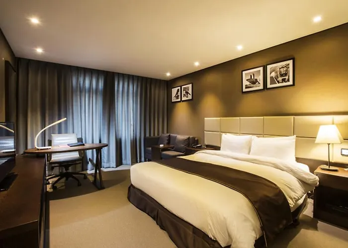 Central Plaza Hotel - Incheon Cityhall
